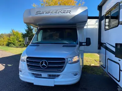 Used 2022 Forest River Sunseeker MBS 2400B
