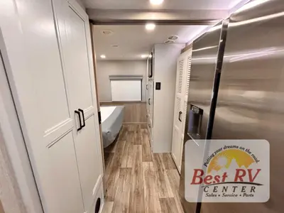 2027 Thor Motor Coach Inception photo 47