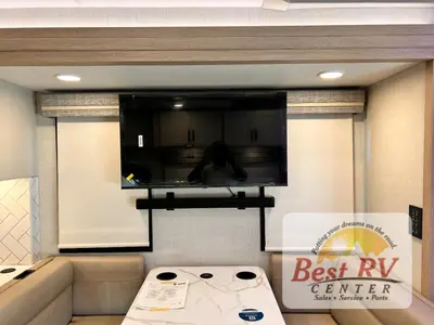 2027 Thor Motor Coach Inception photo 17