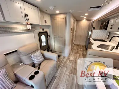 2027 Thor Motor Coach Inception photo 22