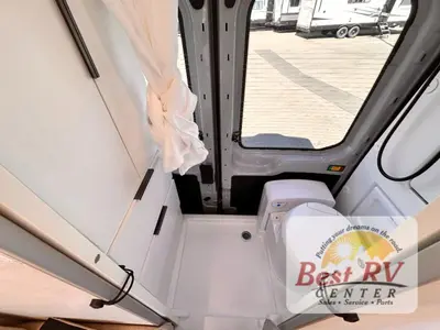 2027 Thor Motor Coach Talavera photo 50