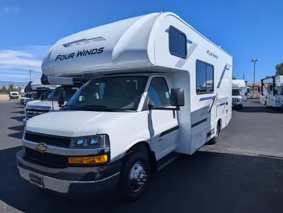 2027 Thor Motor Coach Four Winds photo 5