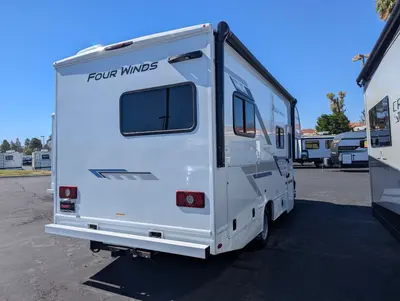 2027 Thor Motor Coach Four Winds photo 7
