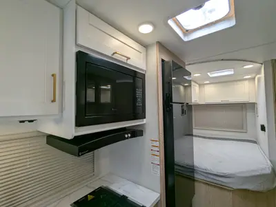 2027 Thor Motor Coach Four Winds photo 18