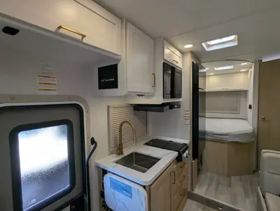 2027 Thor Motor Coach Four Winds photo 16