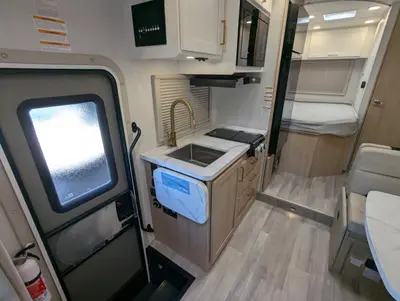 2027 Thor Motor Coach Four Winds photo 15