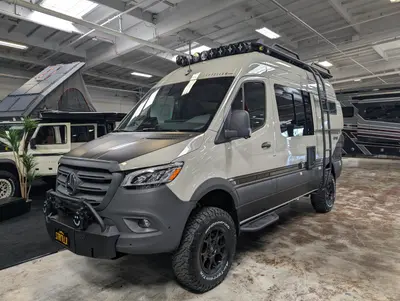 2027 Storyteller Overland Beast Mode photo 4