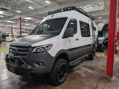 2027 Storyteller Overland Beast Mode photo 5
