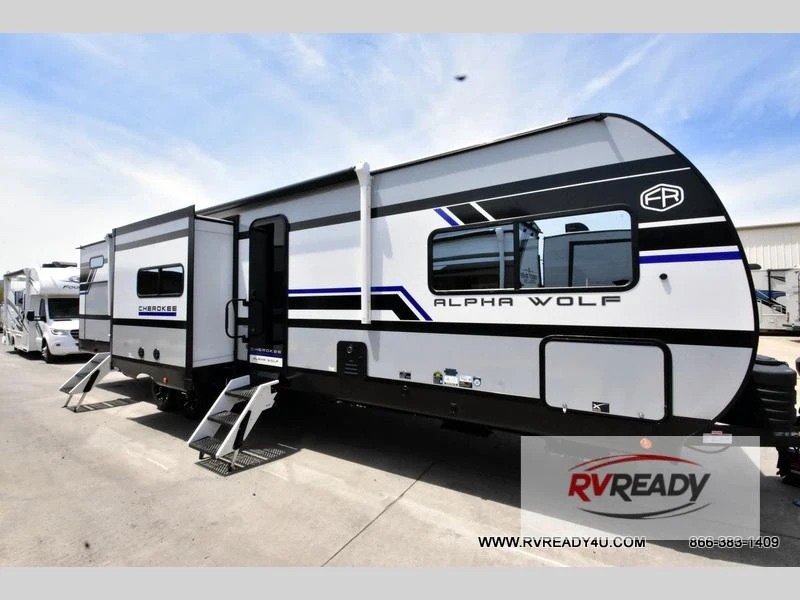 2027 Forest River Cherokee Alpha Wolf exterior