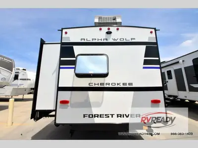 2027 Forest River Cherokee Alpha Wolf photo 5
