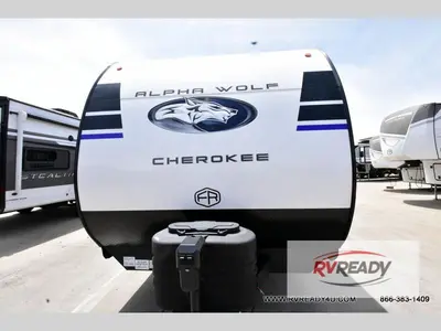 2027 Forest River Cherokee Alpha Wolf photo 2