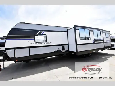 2027 Forest River Cherokee Alpha Wolf photo 3