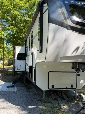 2025 VENTURE RV SPORTTREK 5 TOURING EDITION photo 5