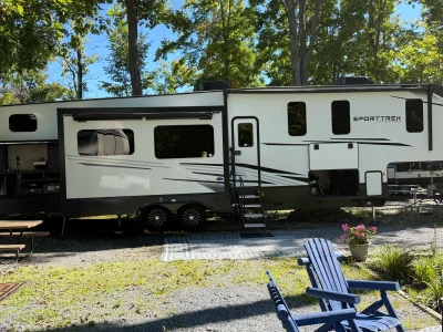 Used 2025 Venture Rv Sporttrek 5 Touring Edition STTF354VBH