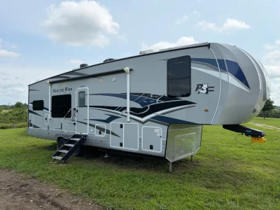 2024 NORTHWOOD MFG ARCTIC FOX GRANDE RONDE photo 9