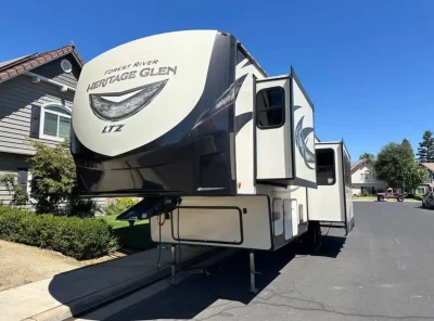 2019 FOREST RIVER WILDWOOD HERITAGE GLEN LTZ photo 3