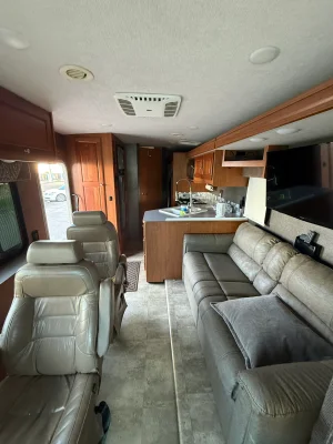 2016 WINNEBAGO ITASCA SUNSTAR photo 9