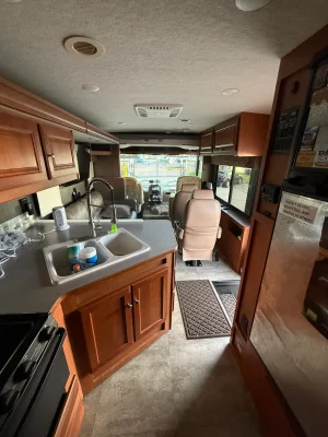 2016 WINNEBAGO ITASCA SUNSTAR photo 8