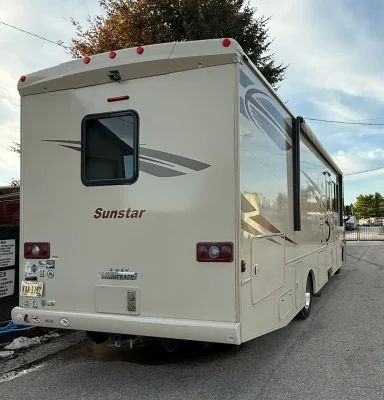 2016 WINNEBAGO ITASCA SUNSTAR photo 5