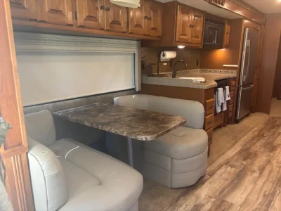 2014 TIFFIN MOTORHOMES ALLEGRO RED photo 5