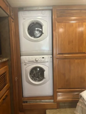2014 TIFFIN MOTORHOMES ALLEGRO RED photo 9