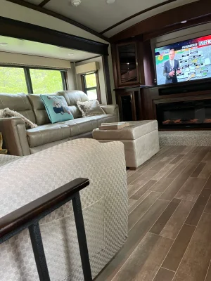 2019 JAYCO PINNACLE photo 32