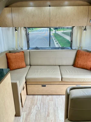 2016 AIRSTREAM FLYING CLOUD photo 10
