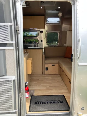 2016 AIRSTREAM FLYING CLOUD photo 19