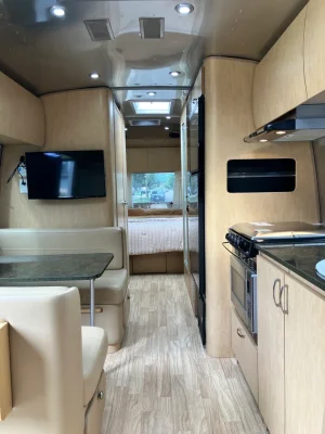 2016 AIRSTREAM FLYING CLOUD photo 17