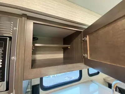 2022 Winnebago Sunstar photo 34