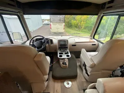 2022 Winnebago Sunstar photo 50
