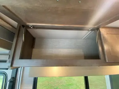 2022 Winnebago Sunstar photo 24