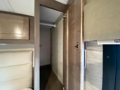 2022 Winnebago Sunstar photo 42