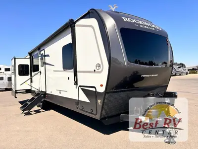 New 2027 Forest River Rockwood Ultra Lite 2921RL