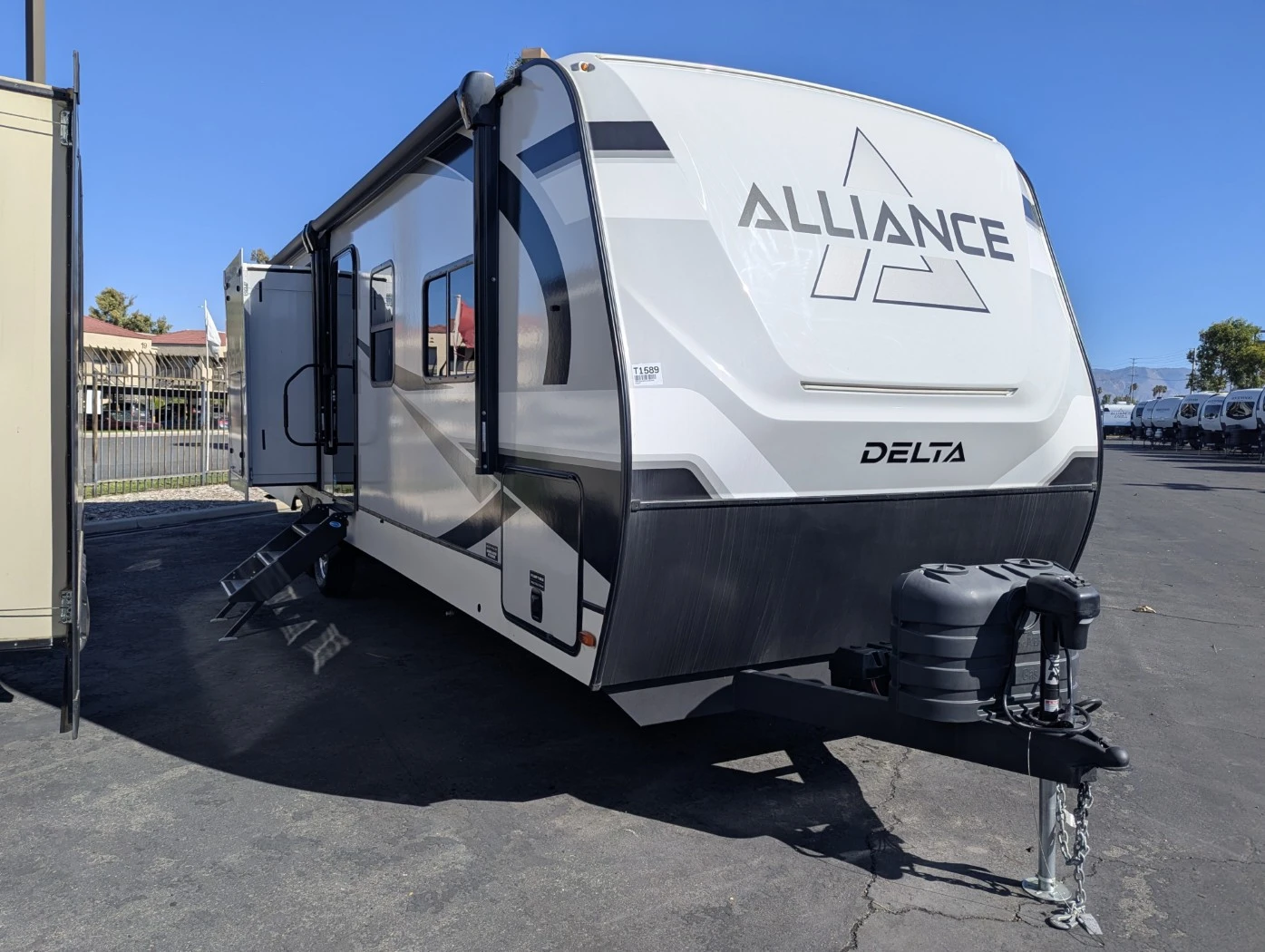 2025 Alliance RV Delta exterior