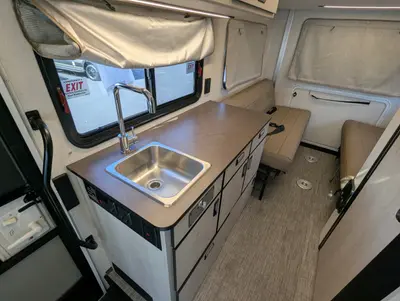 2027 Winnebago Elora photo 16