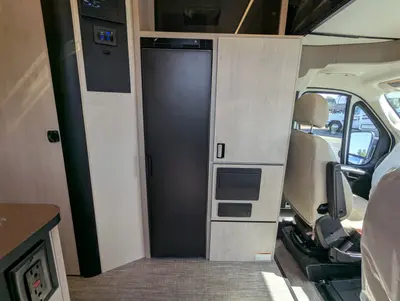 2027 Winnebago Elora photo 12