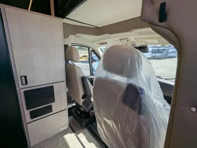 2027 Winnebago Elora photo 11
