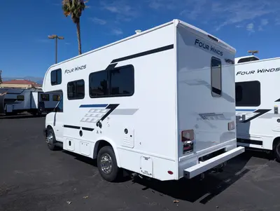 2027 Thor Motor Coach Four Winds photo 5