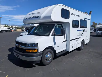 2027 Thor Motor Coach Four Winds photo 4