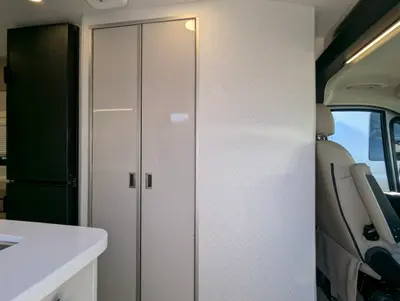 2027 Thor Motor Coach Tellaro photo 14