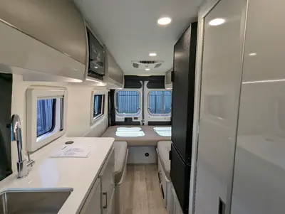 2027 Thor Motor Coach Tellaro photo 17