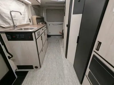 2027 Winnebago Elora photo 20