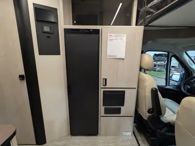 2027 Winnebago Elora photo 10