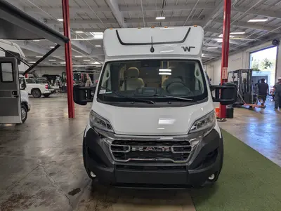 2027 Winnebago Elora photo 3