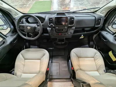 2027 Winnebago Elora photo 13