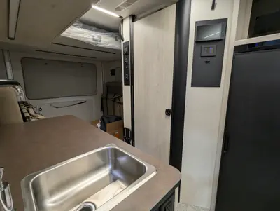 2027 Winnebago Elora photo 11