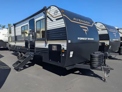 New 2027 Forest River Avenger 26DBS