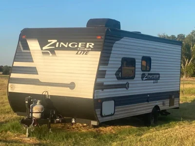 Used 2021 Crossroads Zinger Lite ZR18RB
