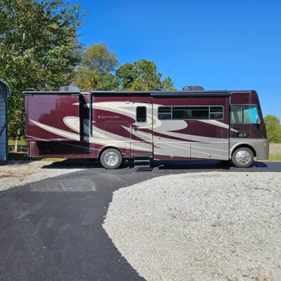 2016 WINNEBAGO SIGHTSEER photo 2